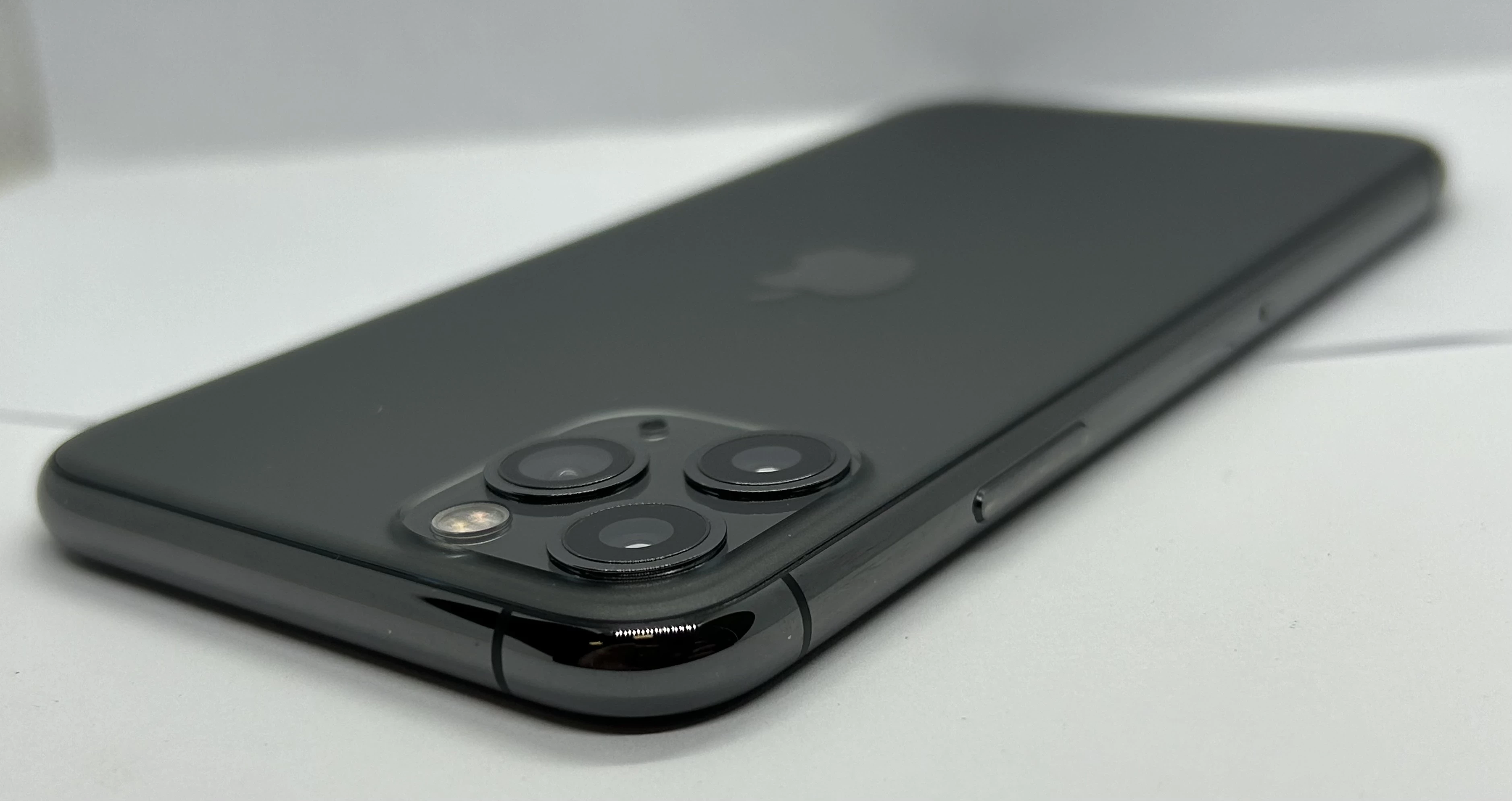 apple-iphone-11-pro-64gb-czarny-71-kondycji-baterii-ean-gtin-0097887267282