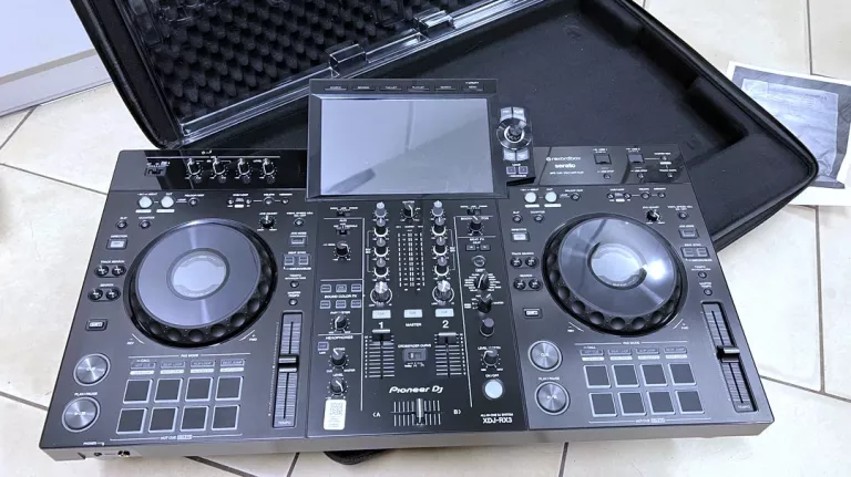 KONSOLA KONTROLER PIONEER XDJ-RX3 CASE
