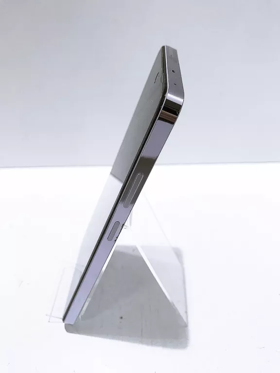 realme-12-5g-8256gb-stan-11323-2