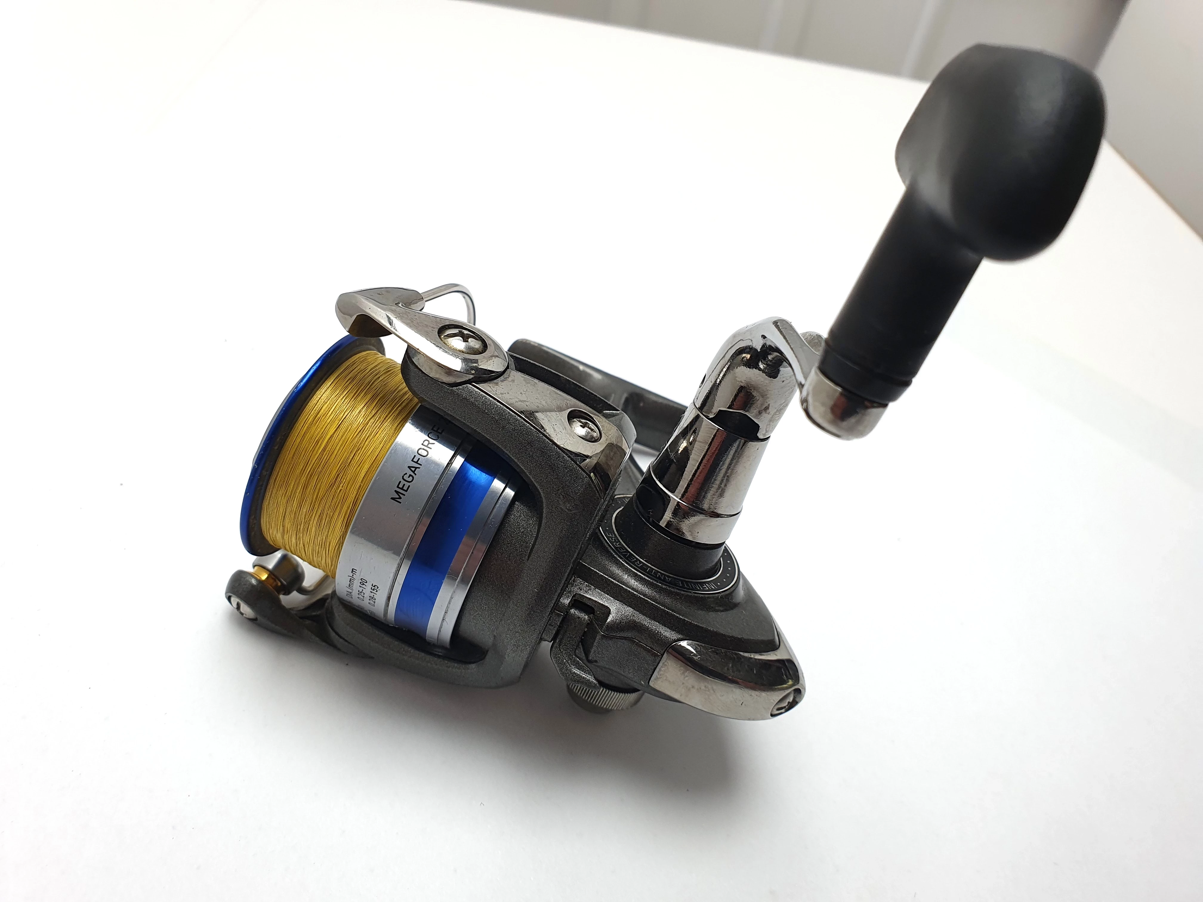 kolowrotek-daiwa-megaforce-2500a-ean-gtin-043178097427