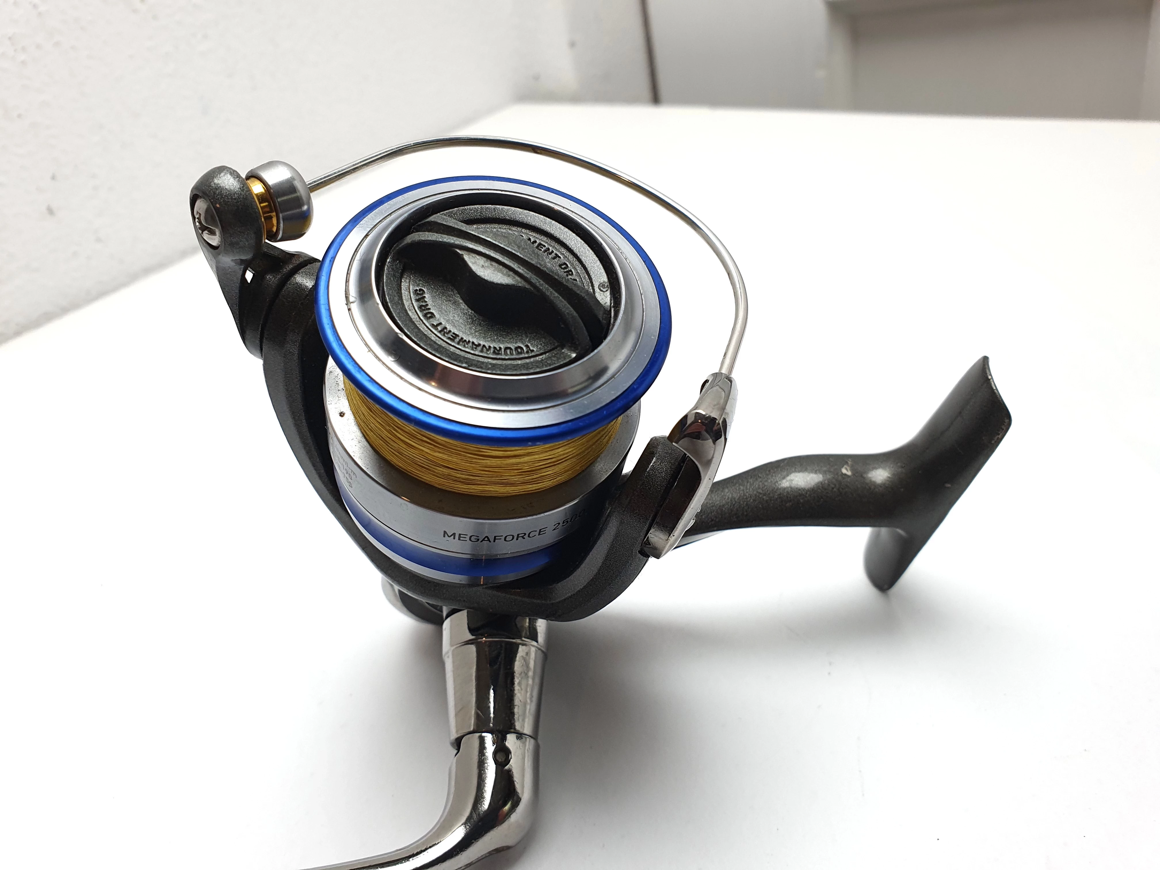 kolowrotek-daiwa-megaforce-2500a-model-megaforce-2500a