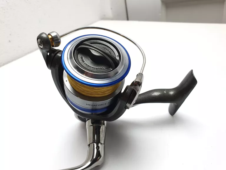 KOŁOWROTEK DAIWA MEGAFORCE 2500A