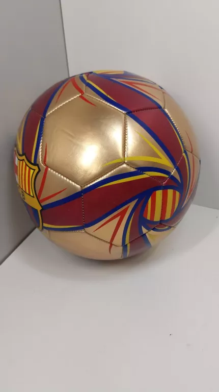 PIŁKA NOŻNA FC BARCELONA STAR GOLD R. 5