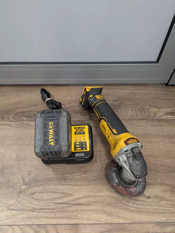 SZLIFIERKA DEWALT D65509