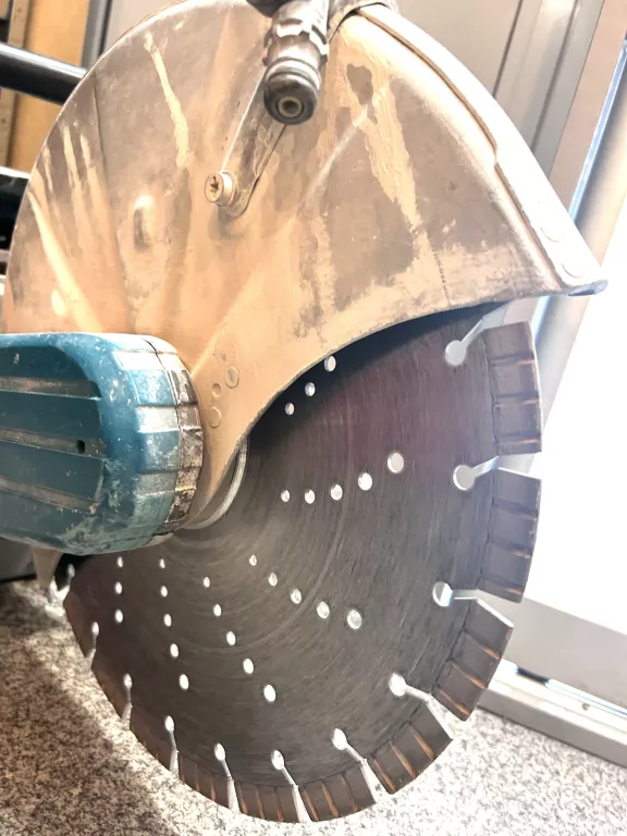MAKITA EK6101 PRZECINARKA SPALINOWA BETONU 350MM PIŁA DO KOSTKI ASFALTU