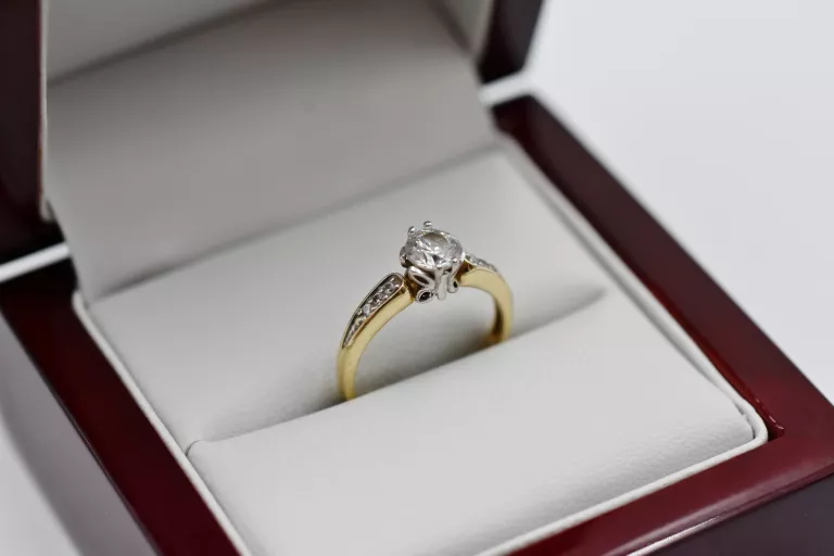 zloty-pierscionek-z-kamieniem-585-361g-r8-dworcowa-2-leszno-gold-fish