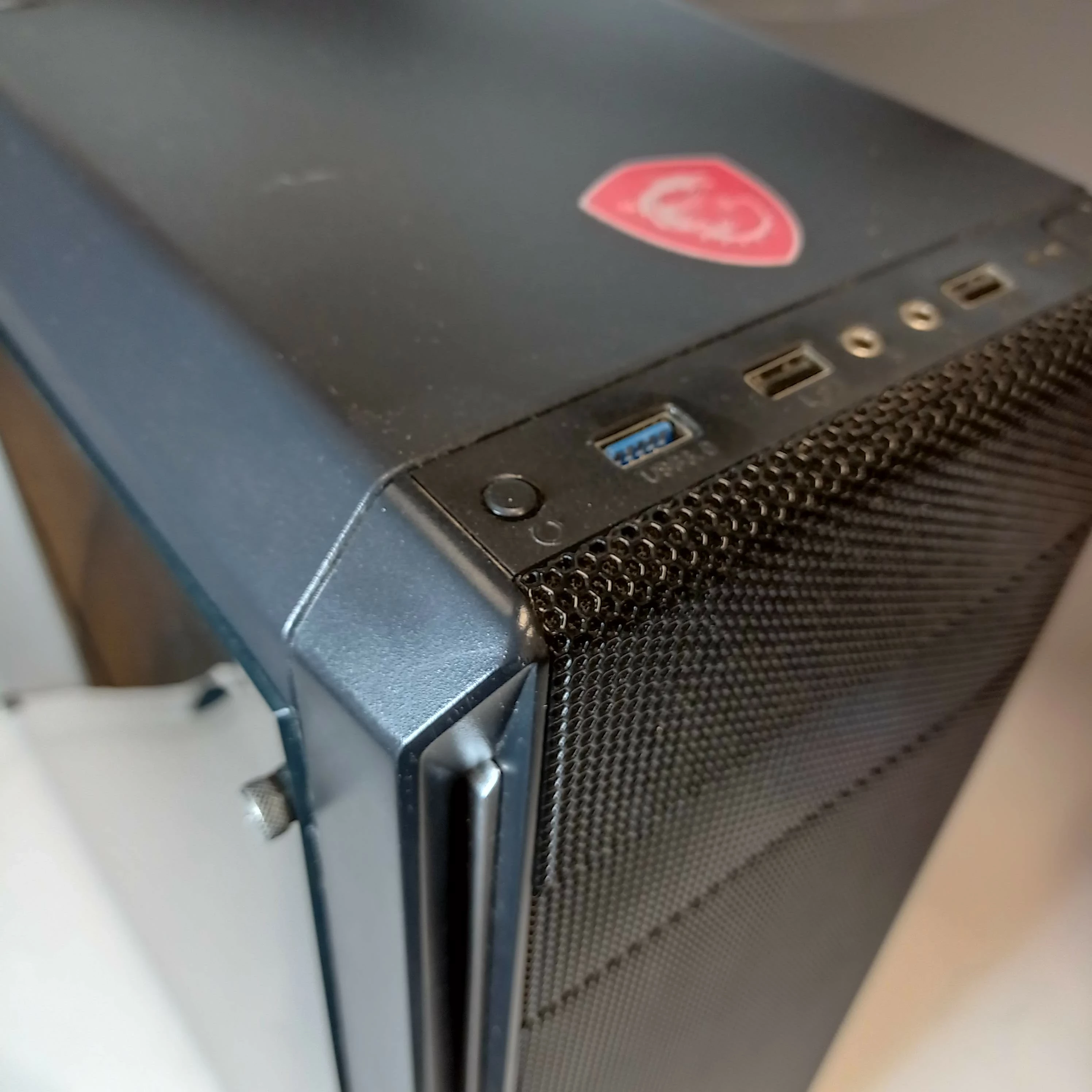 komputer-stacjonarny-do-gier-i3-9th-gtx1060-16gb-128ssd-stan-uzywany