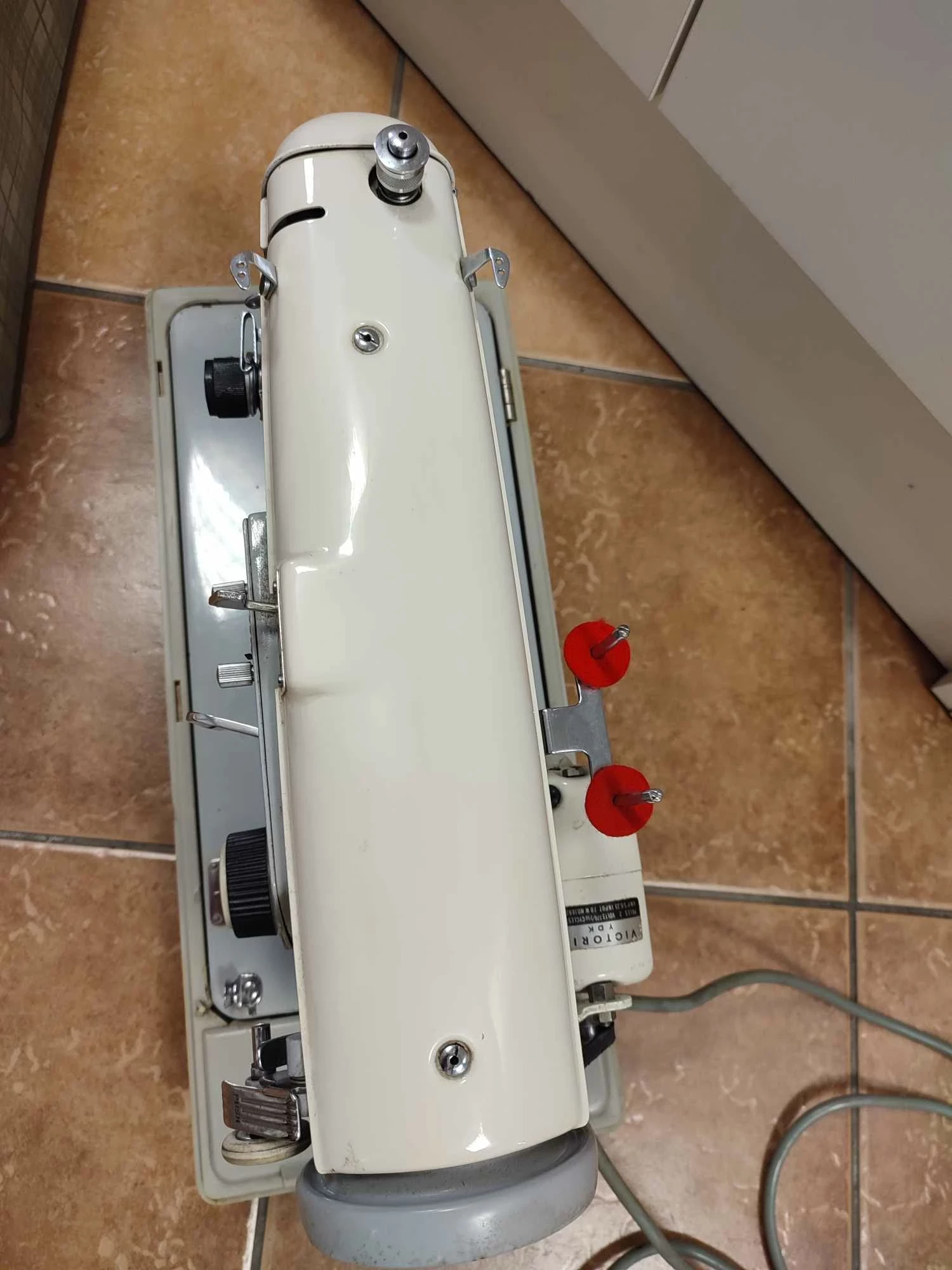 maszyna-do-szycia-victoria-ydk-1692-opis-model-victoria-739