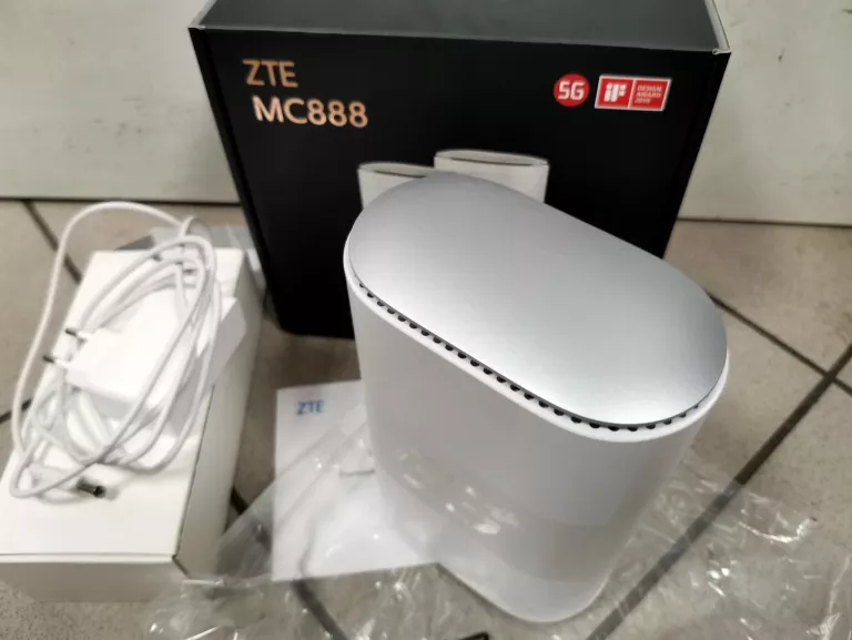 ROUTER ZTE MC888