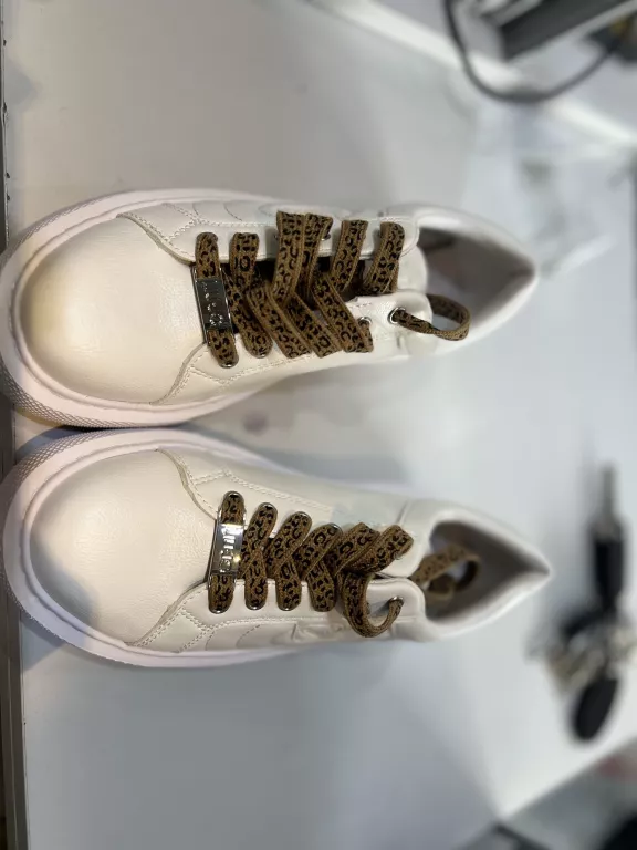 BUTY LU-JO BIAŁE ROZM 34