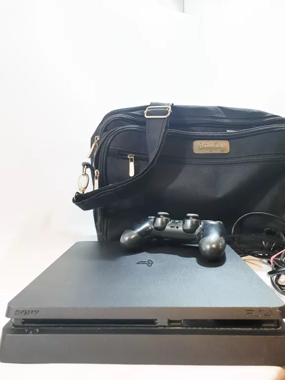 KONSOLA PS4 500 GB - TORBA