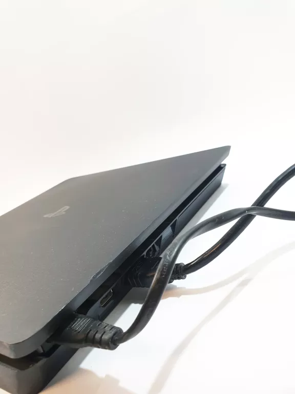 KONSOLA PS4 500 GB - TORBA