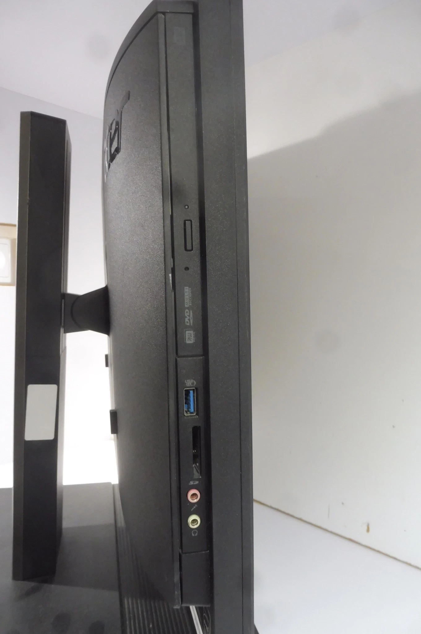 acer-verition-z4640g-i3-6100-500-gb-hdd-4gb-ram-system-operacyjny-201865-256