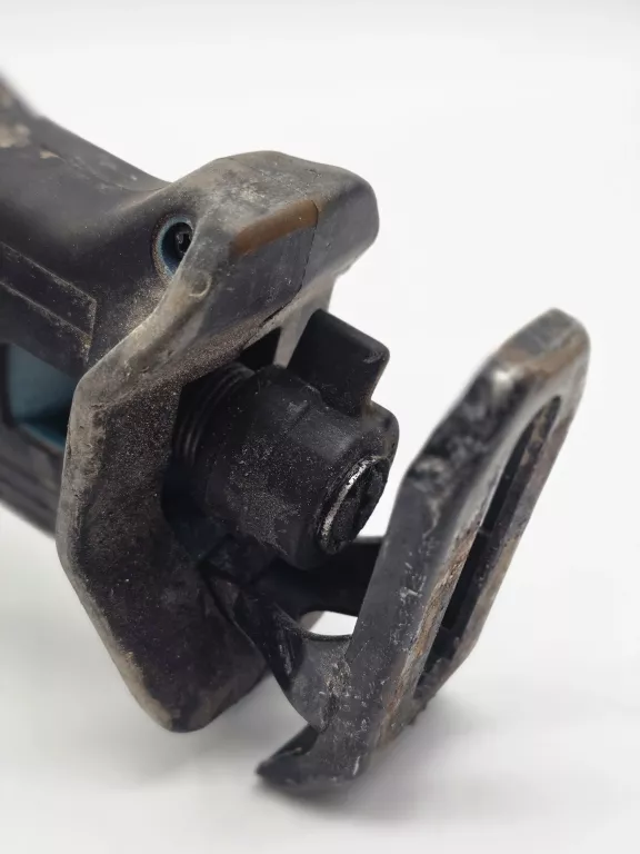 MAKITA PIŁA SZABLASTA 18V DJR183