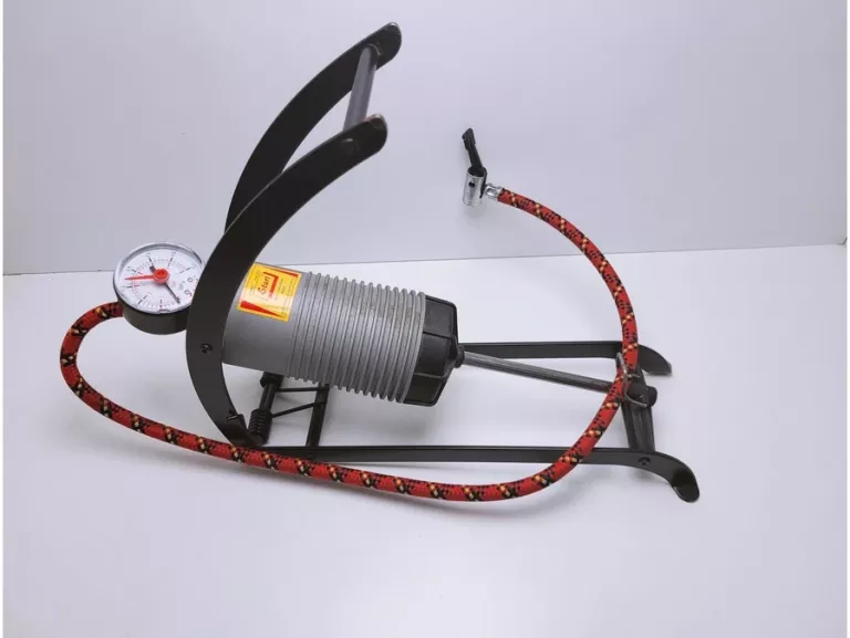 POMPKA NOŻNA POLSKA START Z MANOMETREM ROWER AUTO ZABAWKI MATERACE 6 BAR