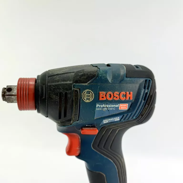 ZAKRĘTARKA BOSCH GDX 18V-210 C AKUMULATOR 18 V 40 AH