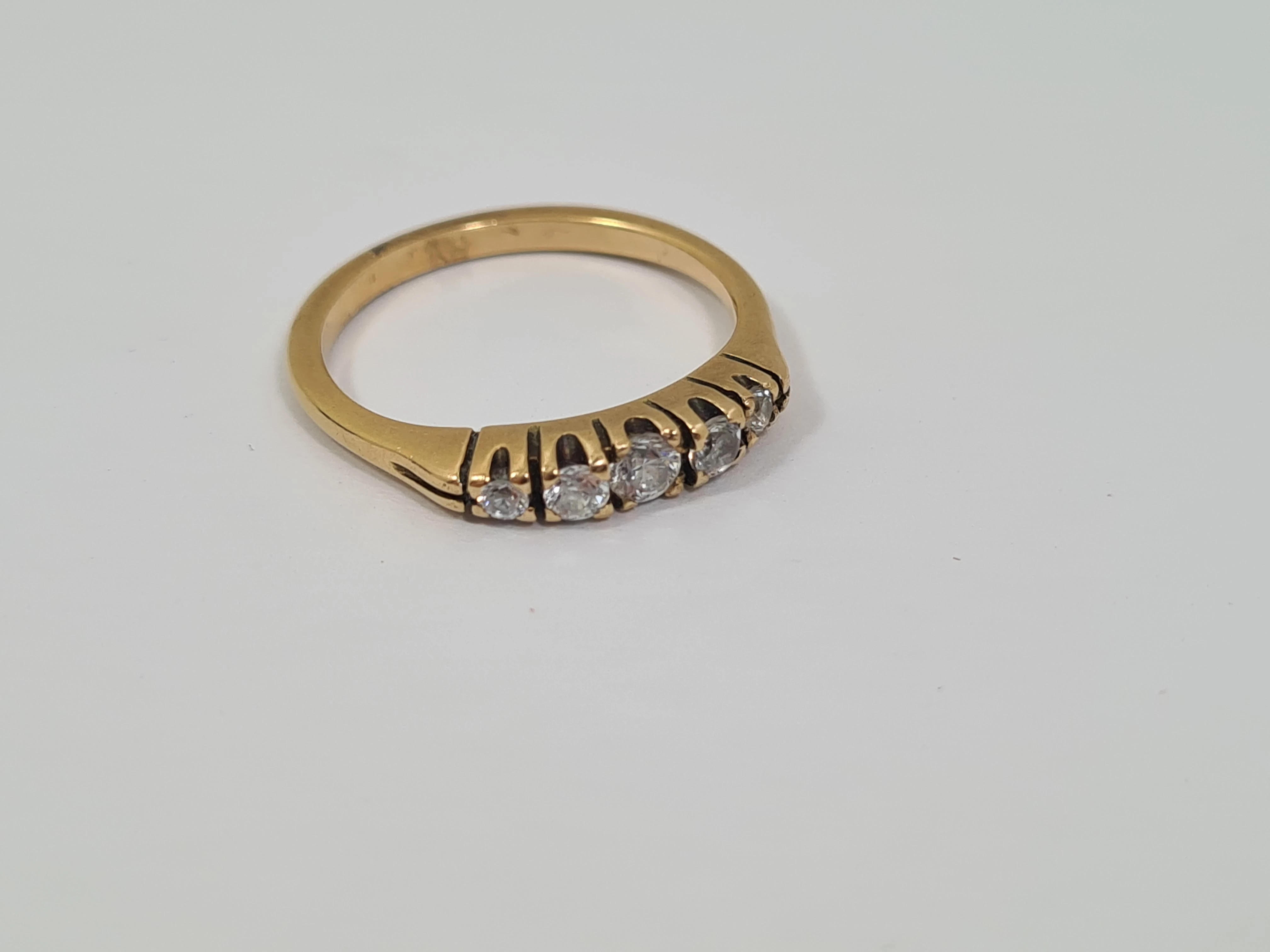 zloty-pierscionek-z-kamieniami-585-14k-266g-r13-marka-bez-marki