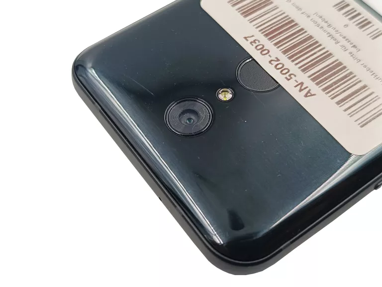 TELEFON LG Q7 3/32 GB 5,5" 3000 MAH IP68 MIL-STD-810G 8/13MPIX NFC