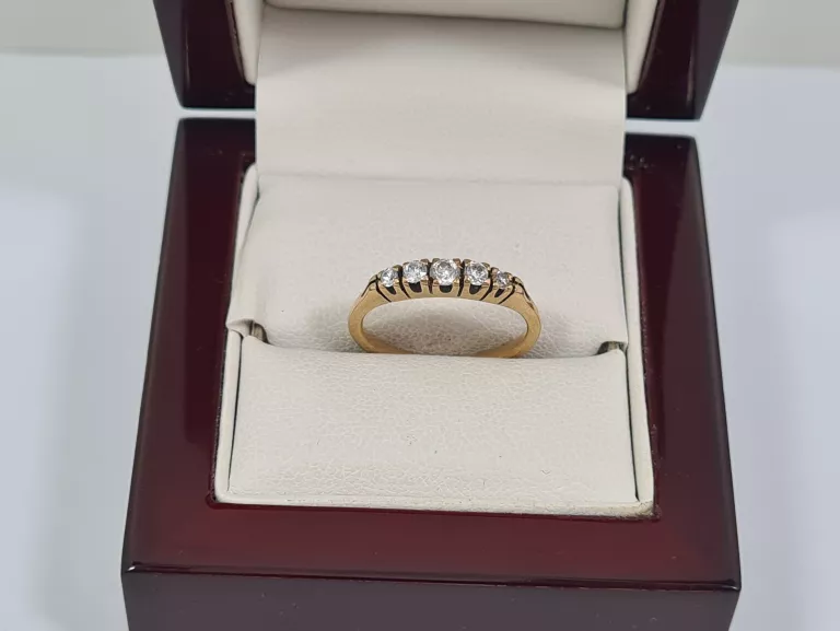 zloty-pierscionek-z-kamieniami-585-14k-266g-r13-ean-gtin-5905868206142