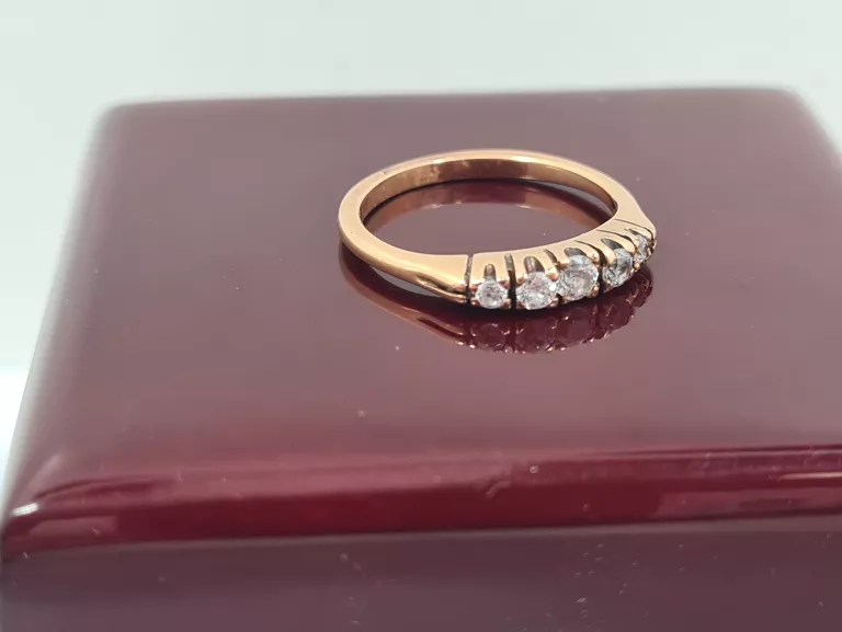 zloty-pierscionek-z-kamieniami-585-14k-266g-r13-pulawska-103-warszawa