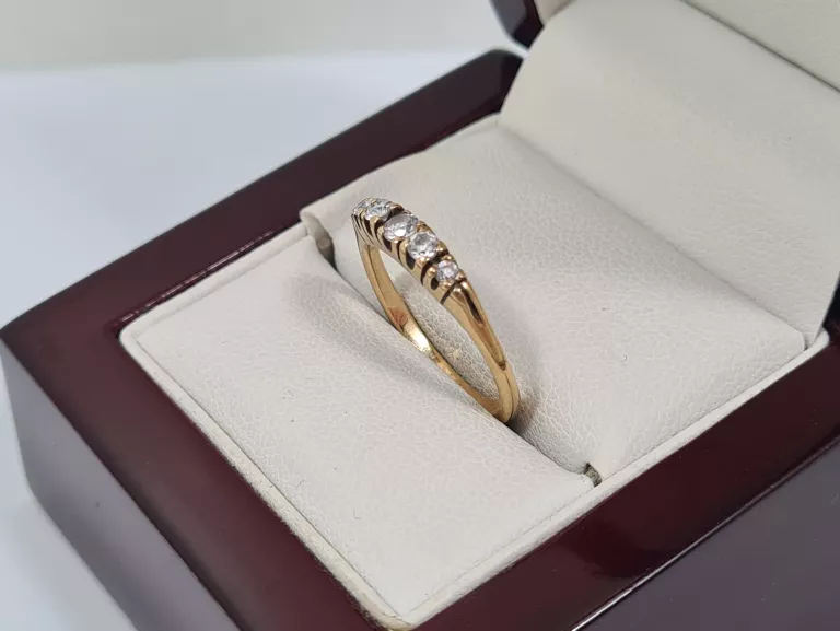 zloty-pierscionek-z-kamieniami-585-14k-266g-r13-waga-202