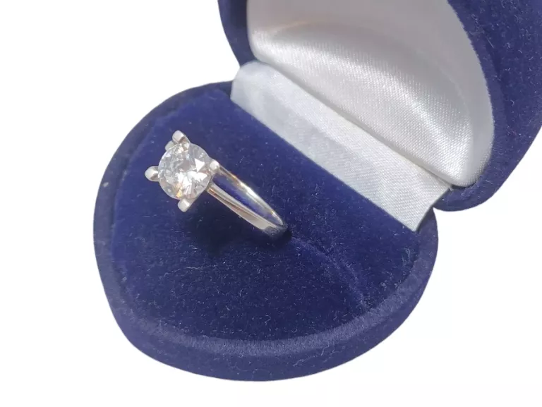 srebro-sliczny-pierscionek-z-cyrkonia-material-15835-4