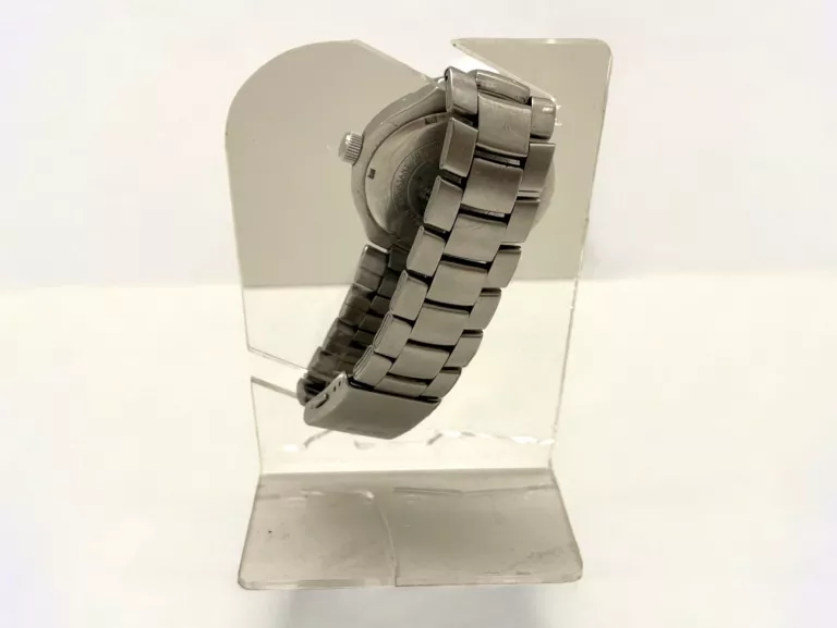 ZEGAREK CASIO EF-105