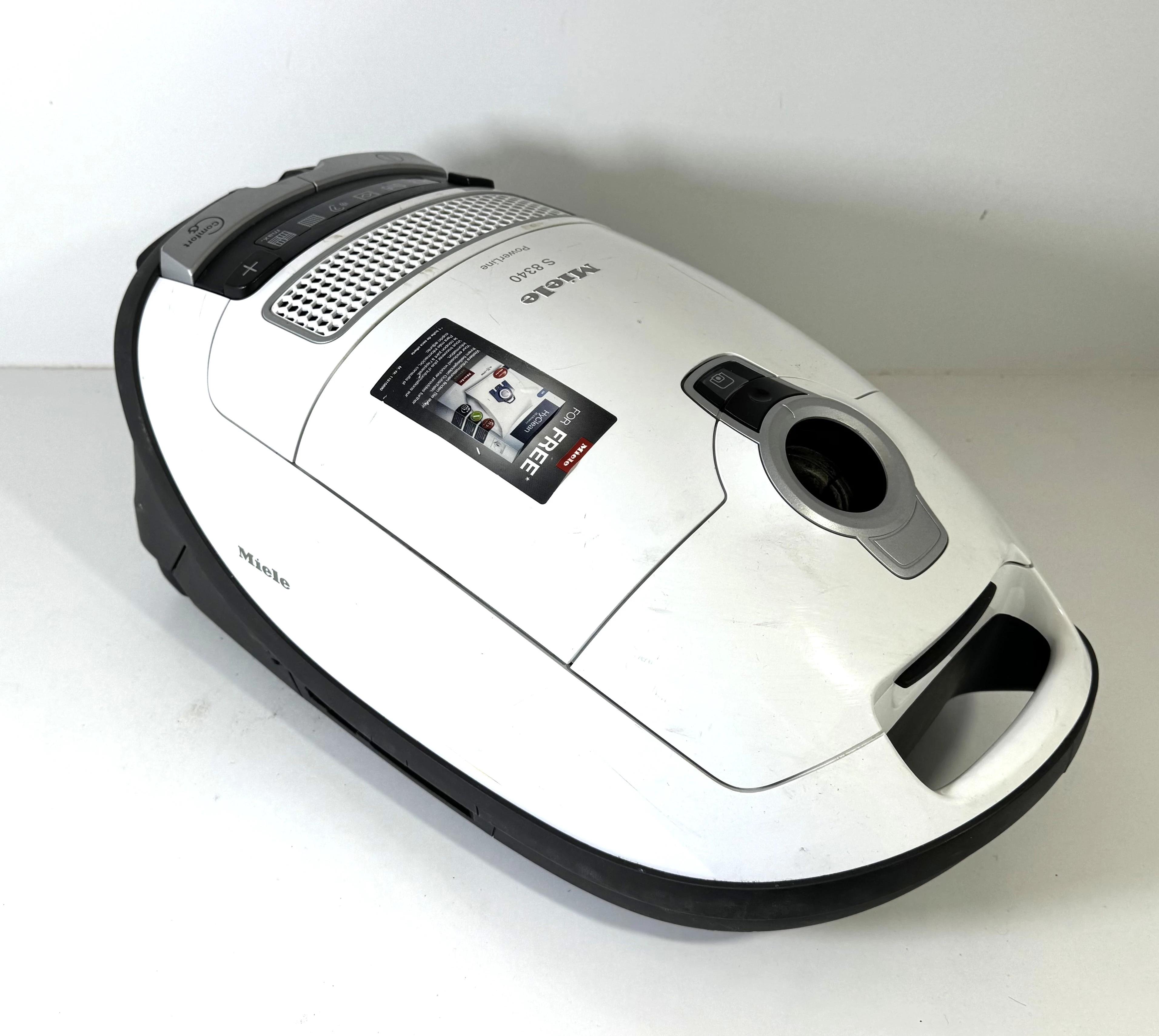 odkurzacz-workowy-miele-s-8340-powerline-sgdf3-kolor-dominujacy-129357-2