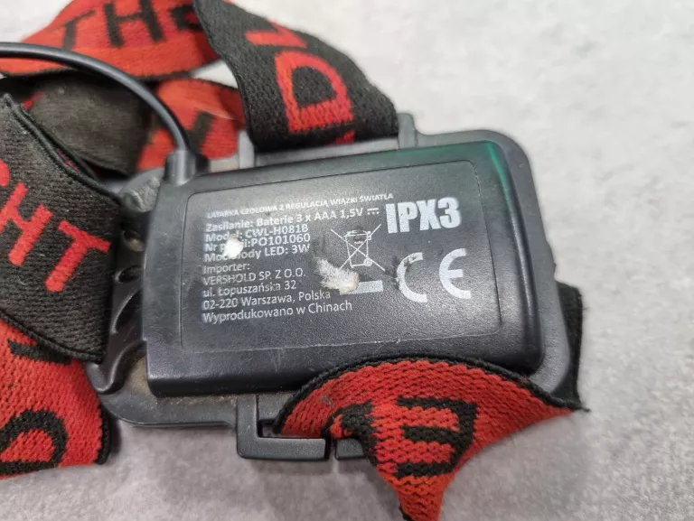 latarka-czolowa-z-regulacja-wiazki-swiatla-kod-producenta-220119-hlr-bg