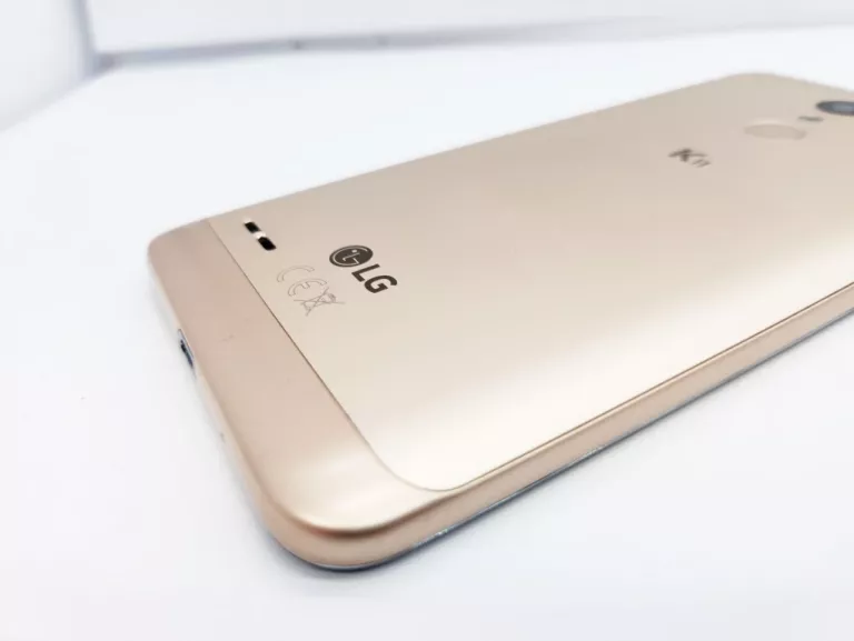 telefon-lg-k11-pojemnosc-akumulatora-3000