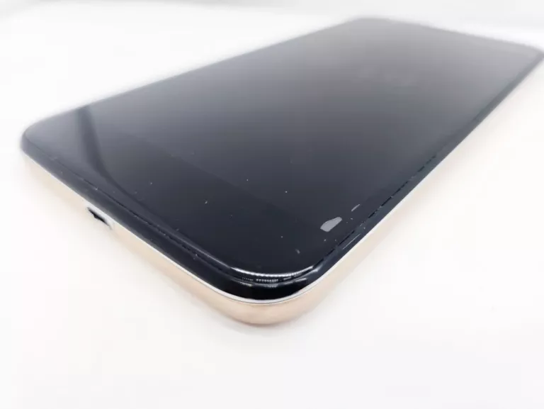 telefon-lg-k11-ean-gtin-8033779043871