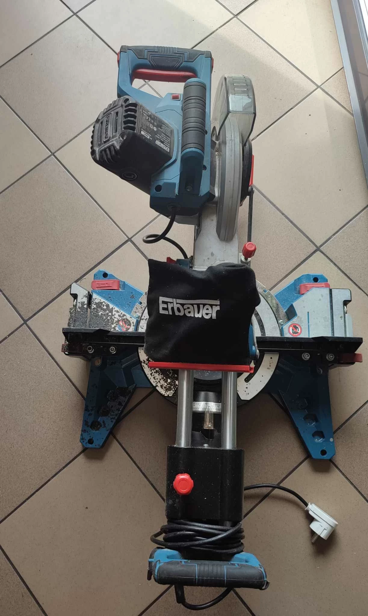 ukosnica-z-posuwem-erbauer-1800-w-254-mm-emis254s-ean-gtin-3663602797265