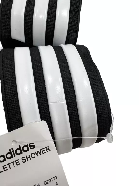 BIAŁO CZARNE KLAPKI ADIDAS ADILETTE SHOWER / R42 / Z METKĄ