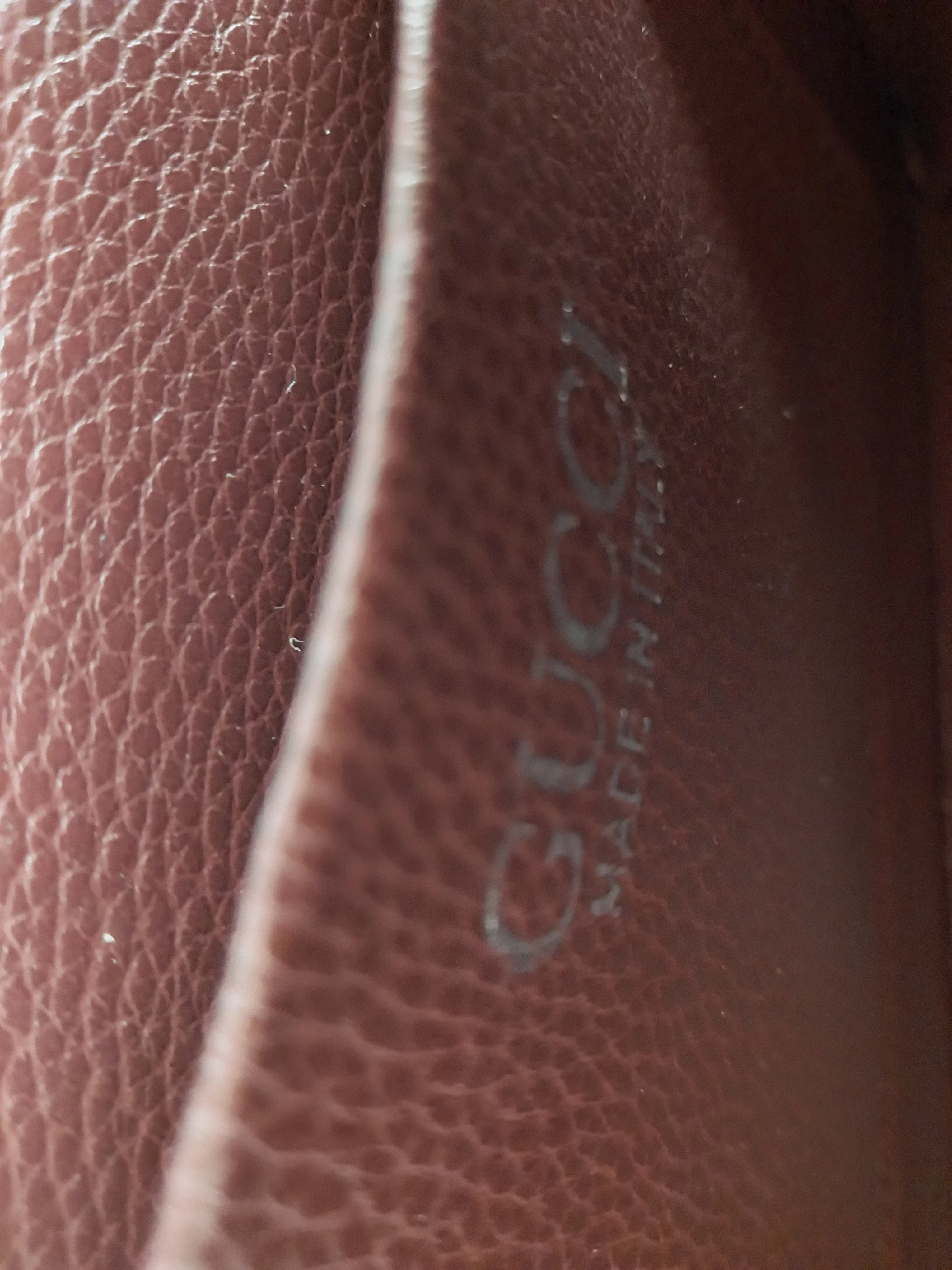 gucci-torebka-ekskluzywna-material-dominujacy-203885-218329