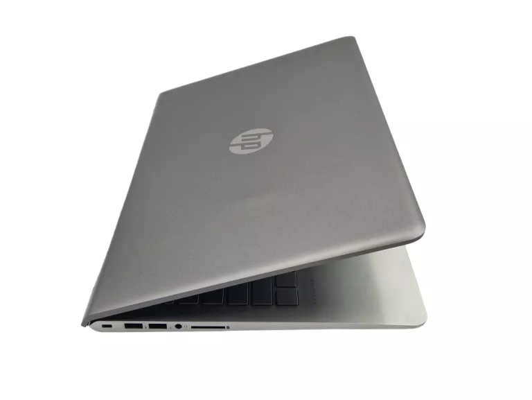 LAPTOP HP PAVILION 15-CC501NW I5-7200U GEFORCE 940MX 8GB 500GB HDD