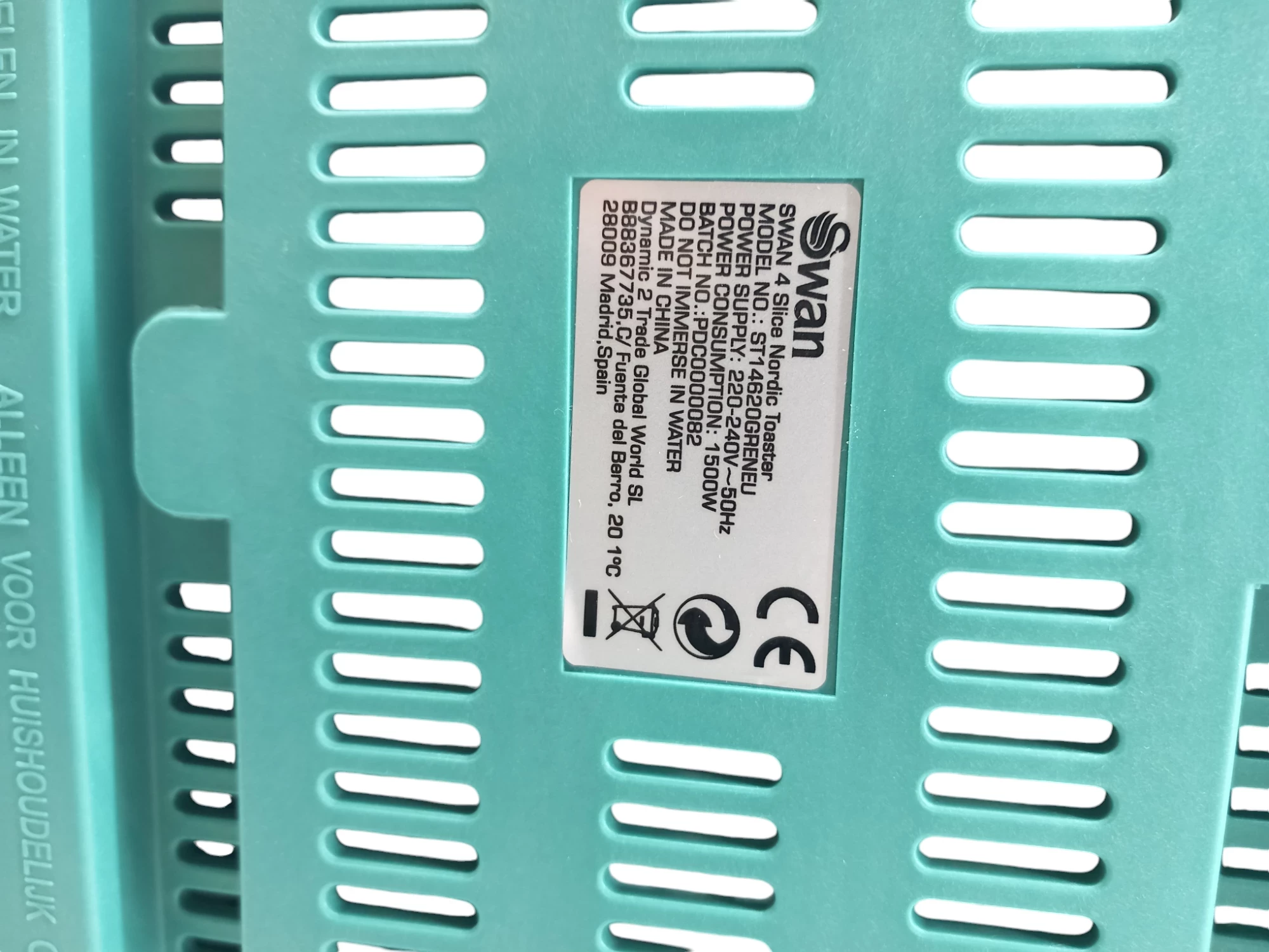 toster-swan-nordic-4-otwory-moc-150000