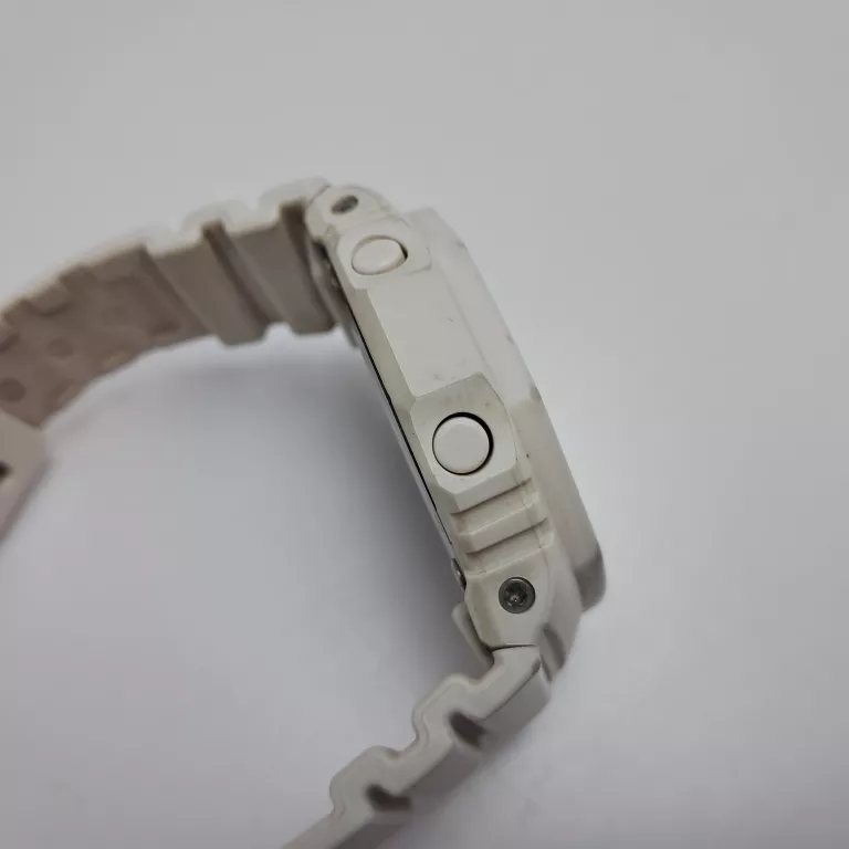 ZEGAREK CASIO G-SHOCK GMA-S2100