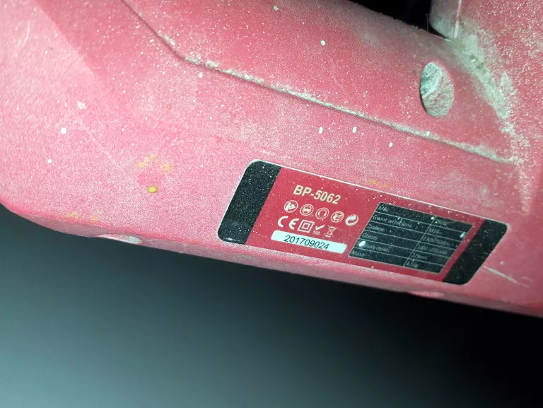 szlifierka-do-gipsu-zyrafa-bass-bp-5062-rodzaj-zasilania-sieciowe