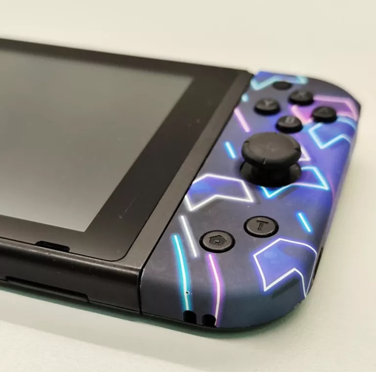 konsola-nintendo-switch-zbanowana-stan-uzywany