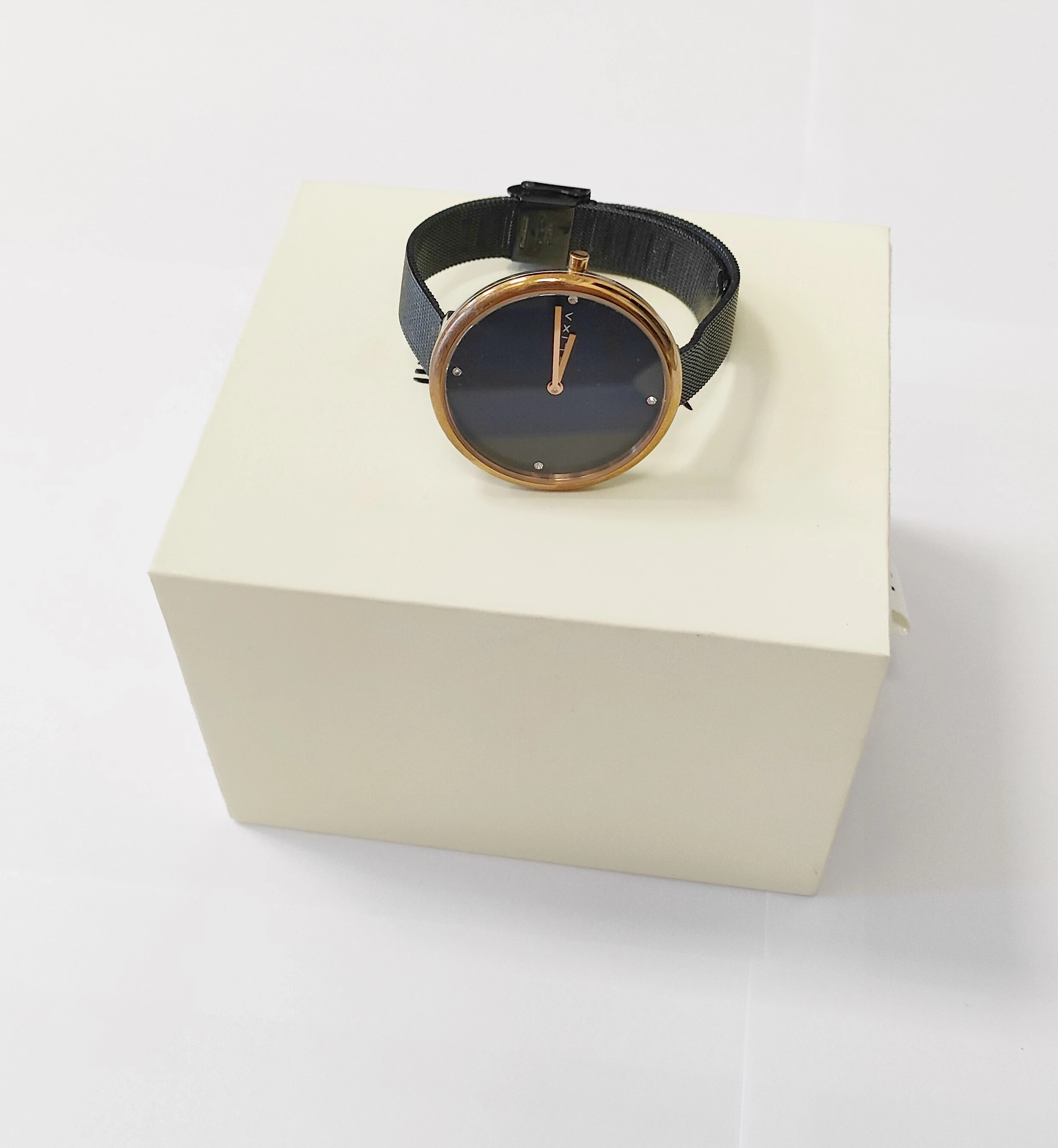 zegarek-damski-elixa-e-106-l615-plac-wolnosci-10-konin