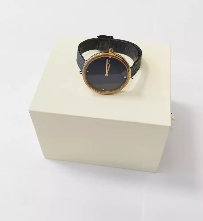 zegarek-damski-elixa-e-106-l615-plac-wolnosci-10-konin