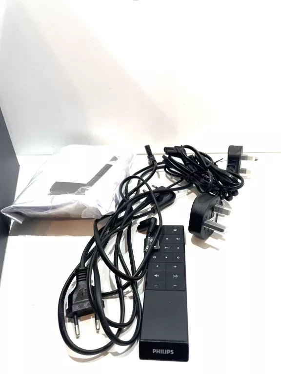 SOUNDBAR PHILIPS TAB8805/10 3.1 300 W CZARNY + PILOT