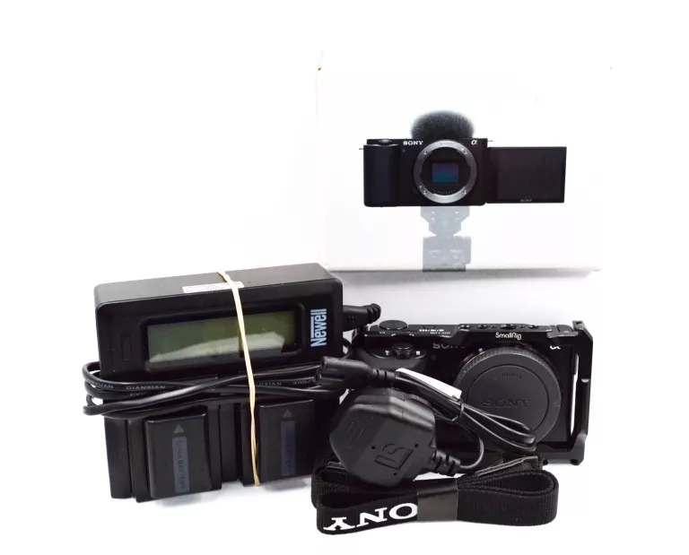 APARAT FOTOGRAFICZNY SONY ZV-E10 KORPUS CZARNY Z ŁADOWARKĄ I PUDEŁKIEM