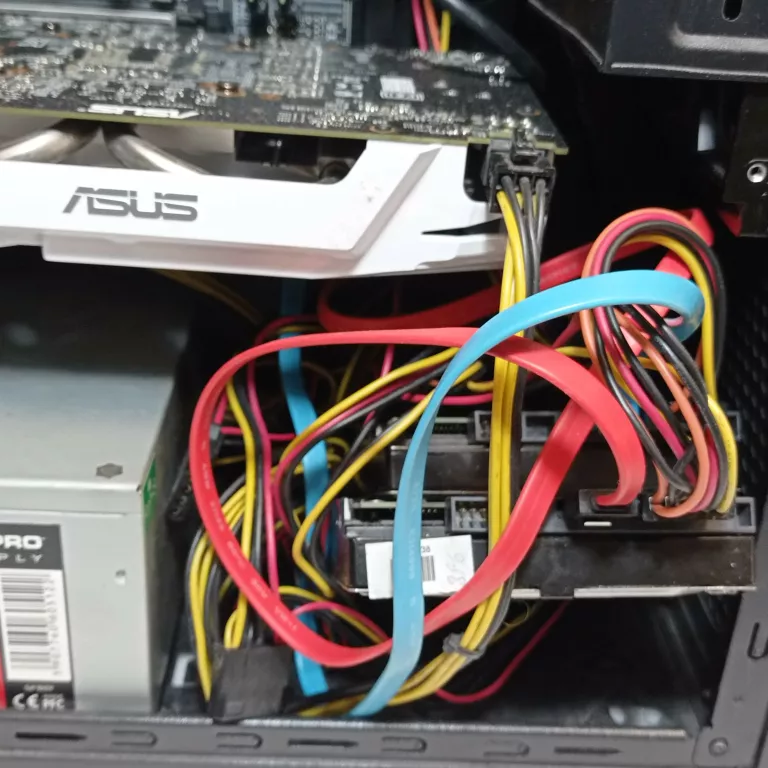KOMPUTER STACJONARNY DO GIER INTEL I5 10TH GTX 1050 16GB