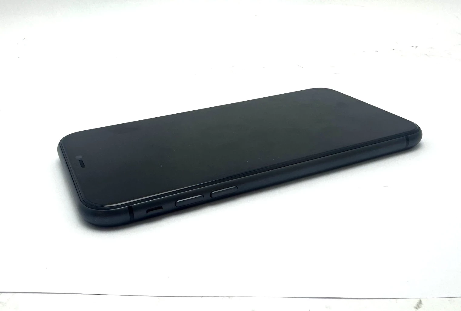 telefon-iphone-11-ean-gtin-0194252097113