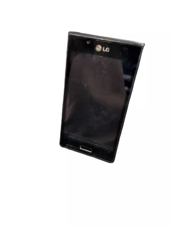TELEFON LG P700