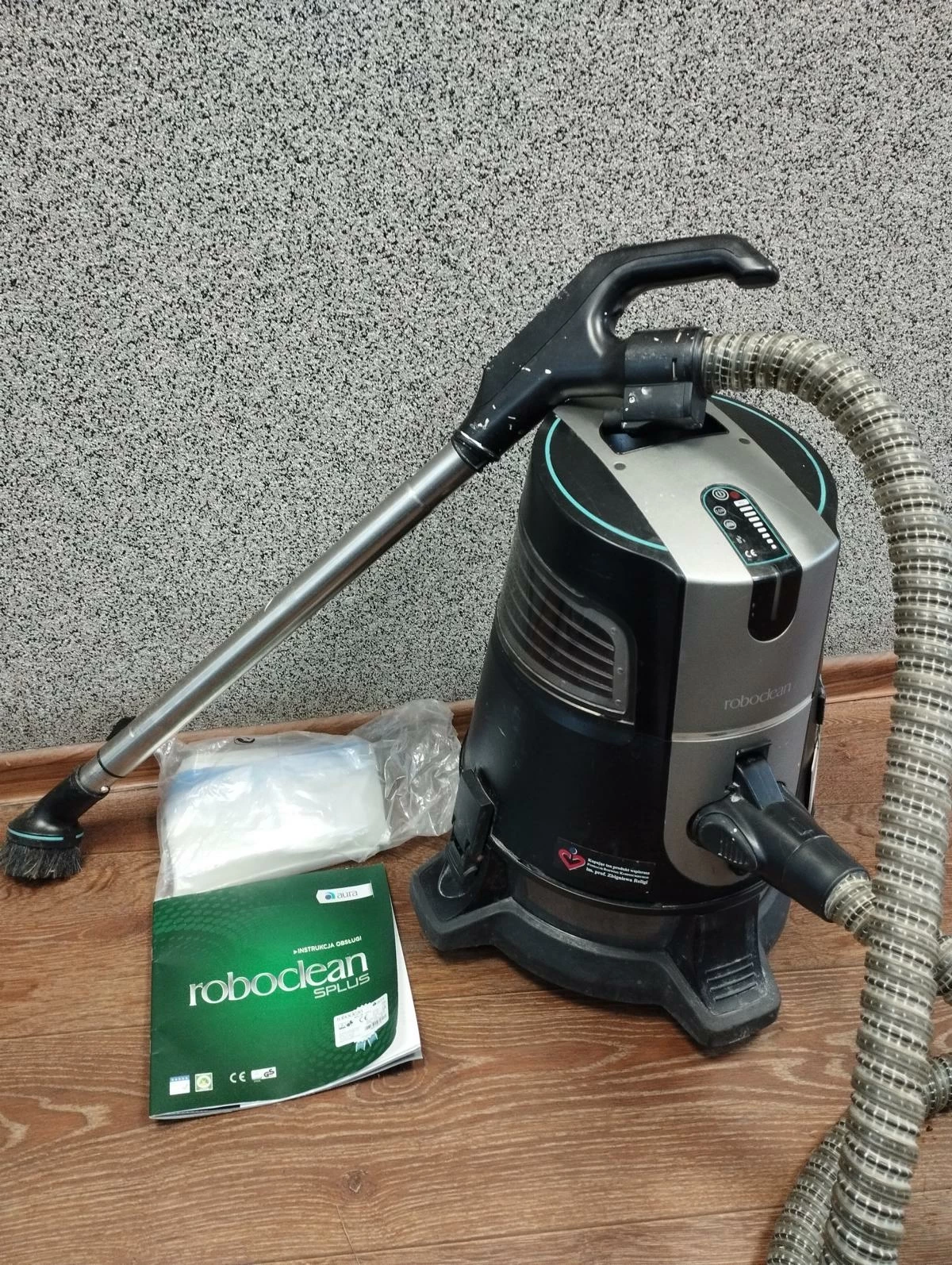 odkurzacz-pioracy-aura-roboclean-splus-900-w-czarny-zestaw-boleslawa-chrobrego-8-pszczyna-sc