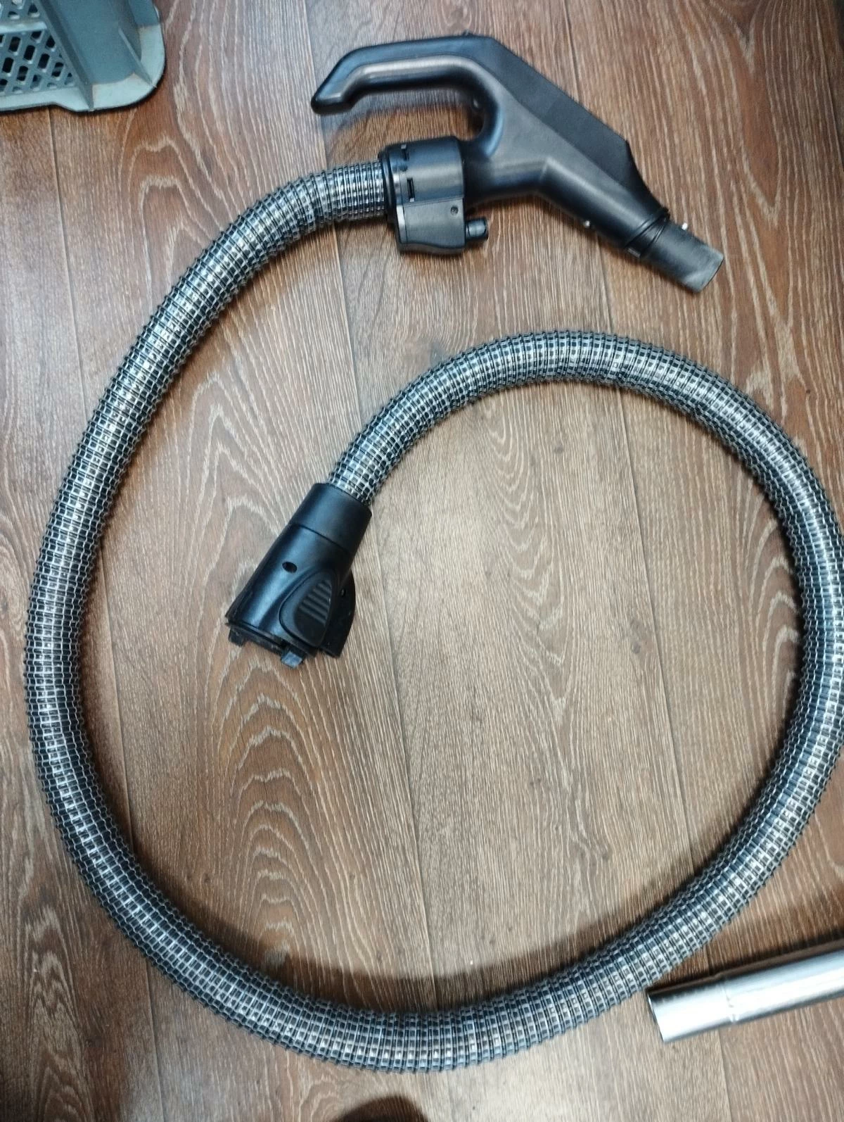 odkurzacz-pioracy-aura-roboclean-splus-900-w-czarny-zestaw-kod-producenta-68863