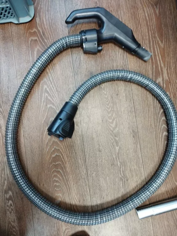 odkurzacz-pioracy-aura-roboclean-splus-900-w-czarny-zestaw-kod-producenta-68863