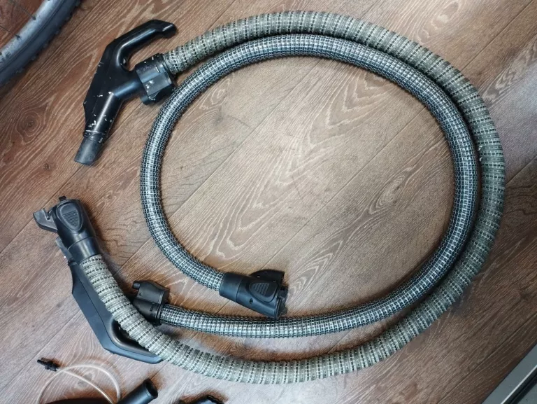 odkurzacz-pioracy-aura-roboclean-splus-900-w-czarny-zestaw-rodzaj-pioracy